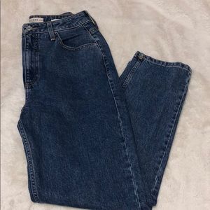 GUESS Retail High Waist Mom Jeans